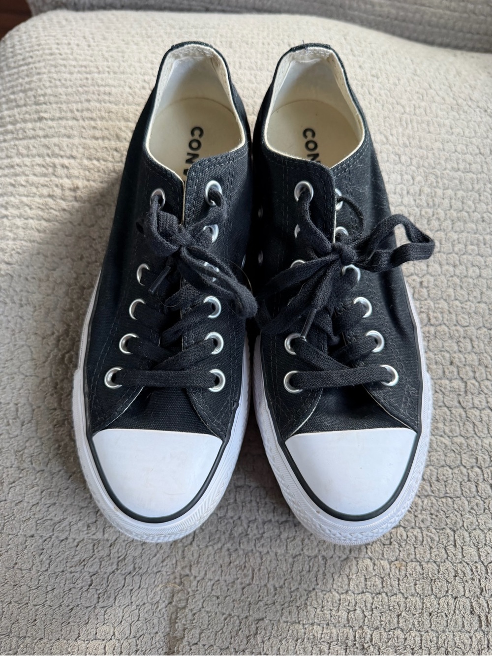 Converse Black and White platform Sneakers women’s 6.5